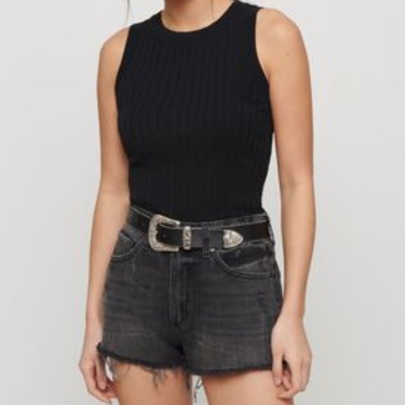 NWOT Dynamite Distressed Black Jean Shorts Size 28 - Picture 1 of 6